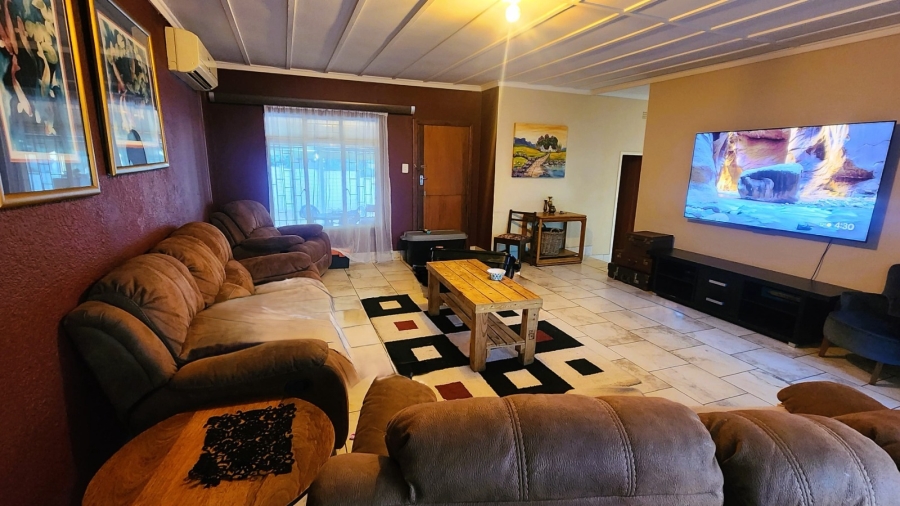 3 Bedroom Property for Sale in Protea Park North West